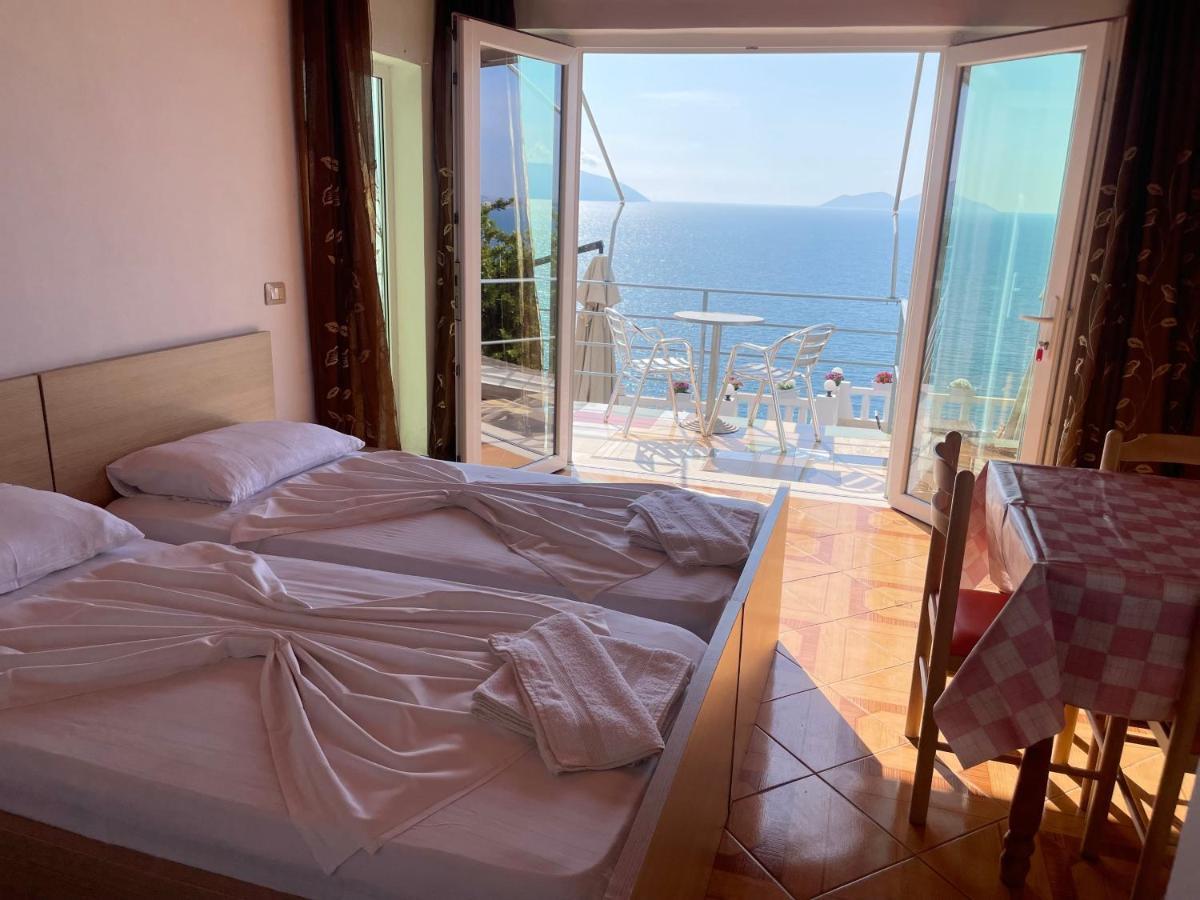 Sea View Apartments Vlorë Extérieur photo