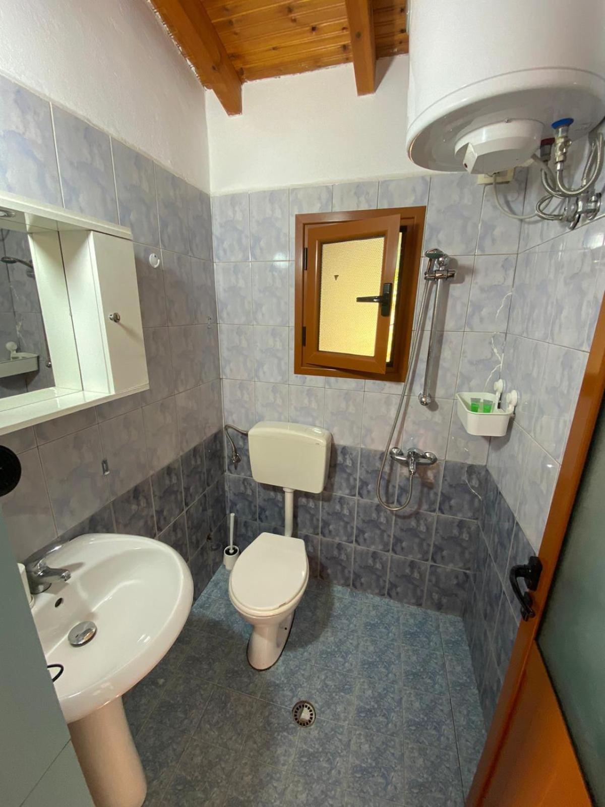 Sea View Apartments Vlorë Extérieur photo