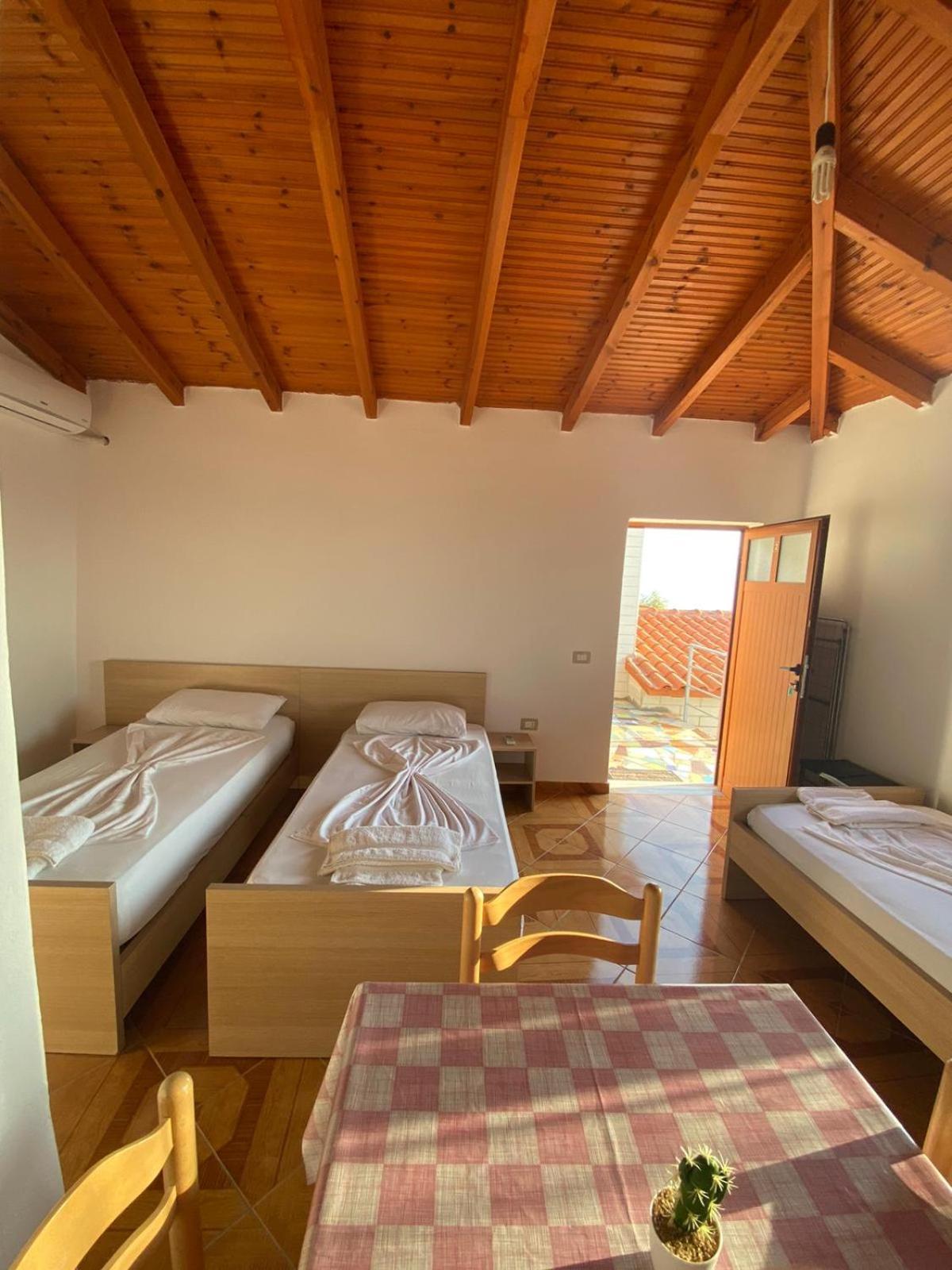 Sea View Apartments Vlorë Extérieur photo